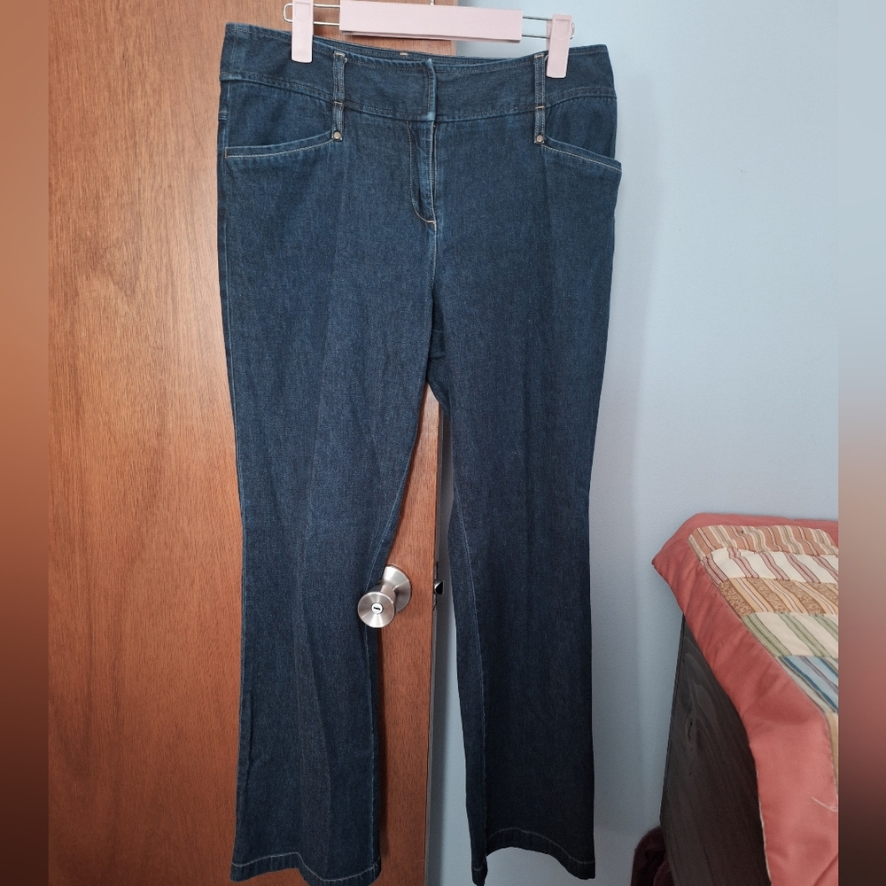 LOFT Stretchy Dark Blue Wash Boot Cut Jeans Size 10
